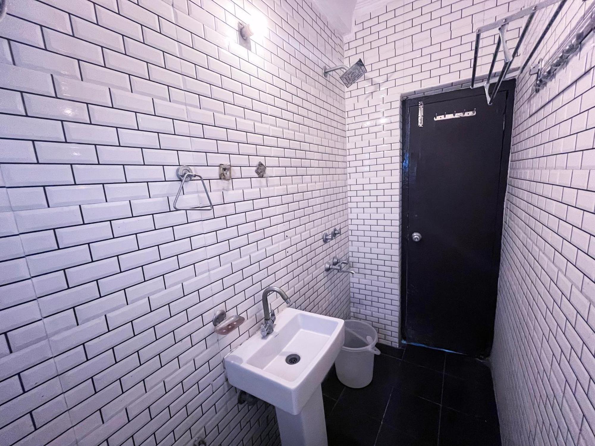 Hotel Darpan Palace -New Delhi Railway Station Екстер'єр фото