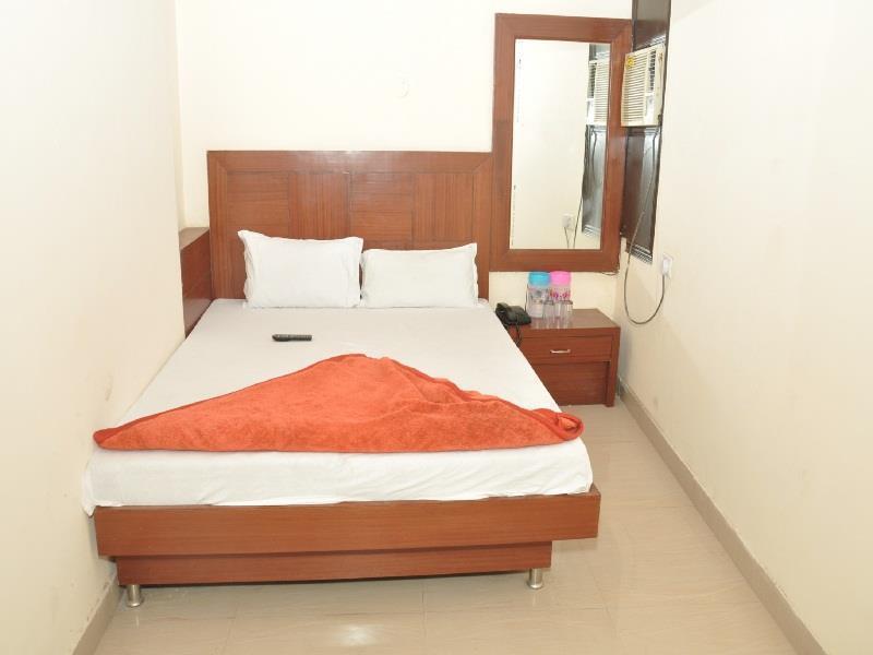 Hotel Darpan Palace -New Delhi Railway Station Екстер'єр фото